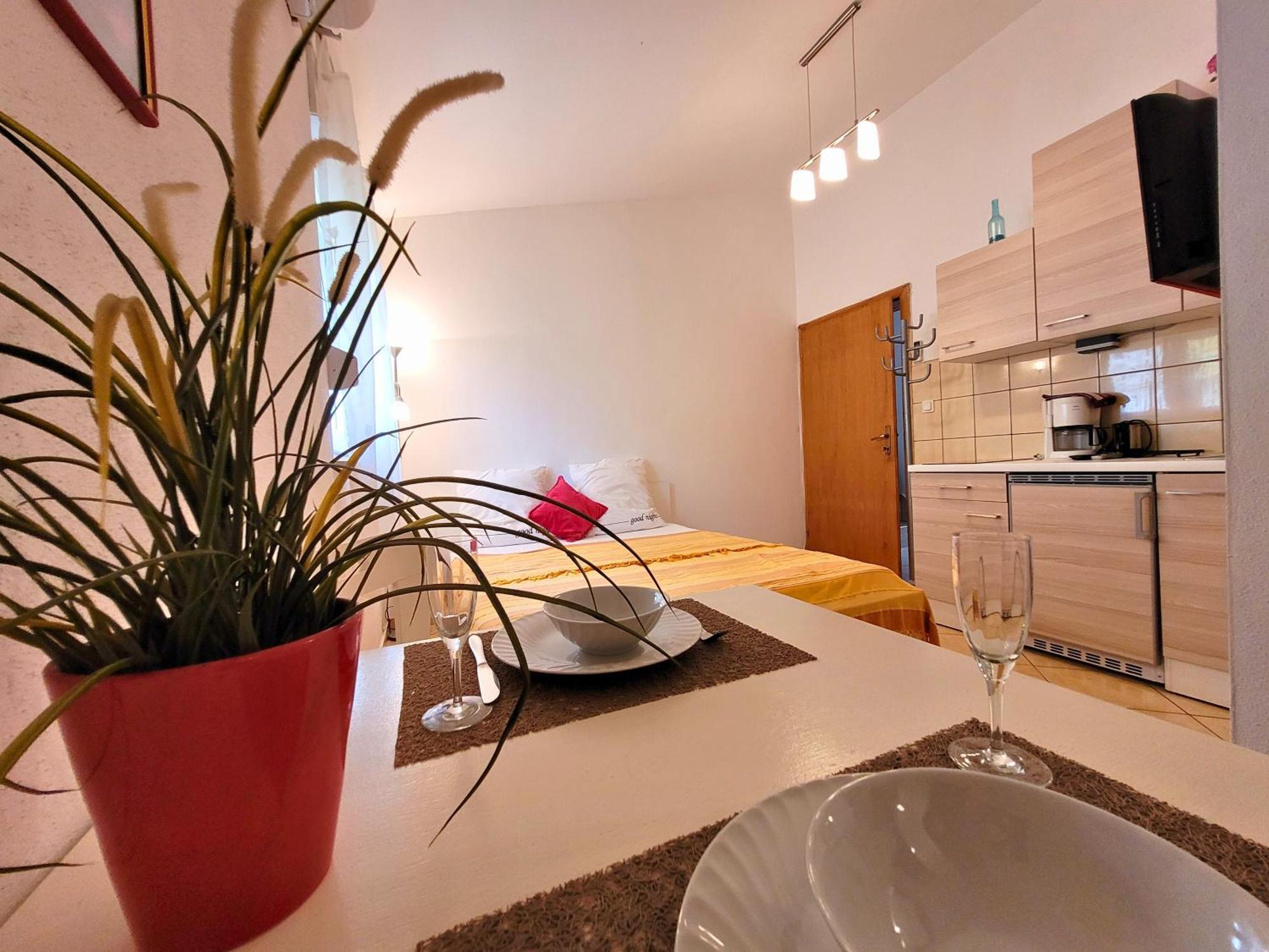 Apartment Jelena Вир Екстер'єр фото